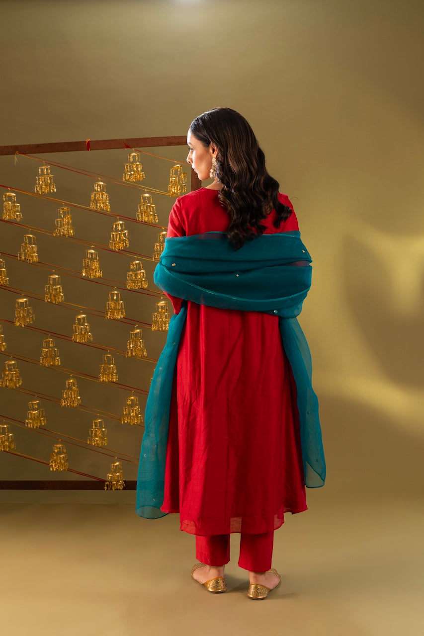 Red Parisa Chanderi Kurta Set