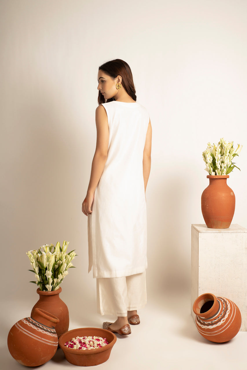 White Mehnoor Chanderi Jacket And Kurta Set