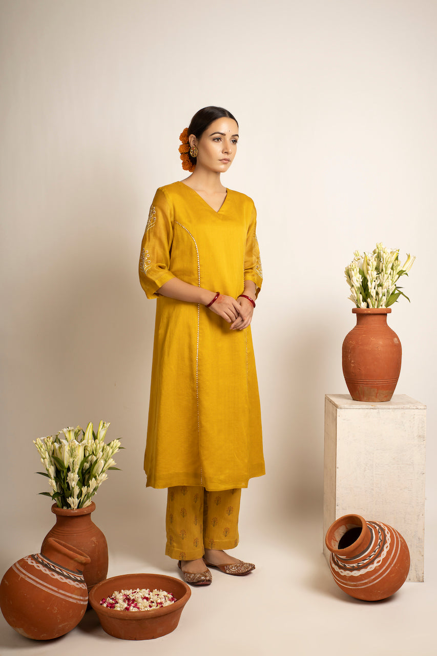 Yellow Zahira Chanderi Kurta And Pant Set